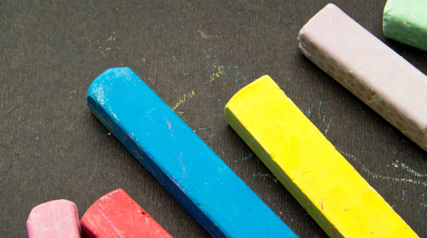 Tebeşir mucizesi! Yağ lekesini de yok ediyor, g&uuml;m&uuml;şleri de beyazlatıyor