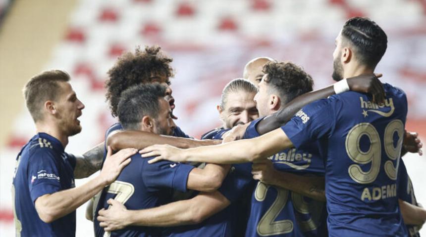 Tuncay Şanlı'dan Fenerbah&ccedil;e'ye &ouml;vg&uuml;: Topu yiyecek gibiydiler