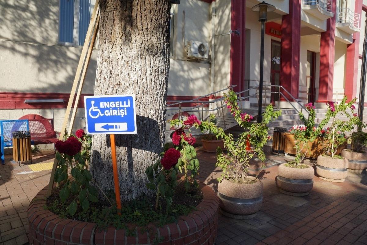 Aydın Valiliği Yeni G&ouml;r&uuml;n&uuml;m&uuml;ne Kavuştu