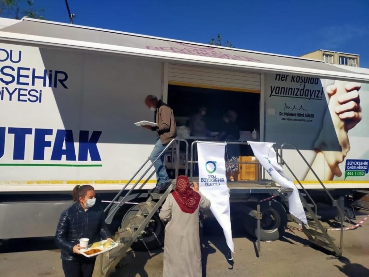 Ordu&rsquo;nun mobil mutfağı İzmir&rsquo;in hizmetinde