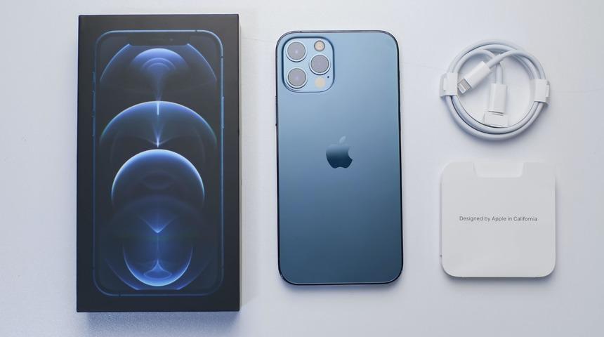 Xiaomi iPhone 12 i&ccedil;in 20W şarj adapt&ouml;r&uuml; &ccedil;ıkardı