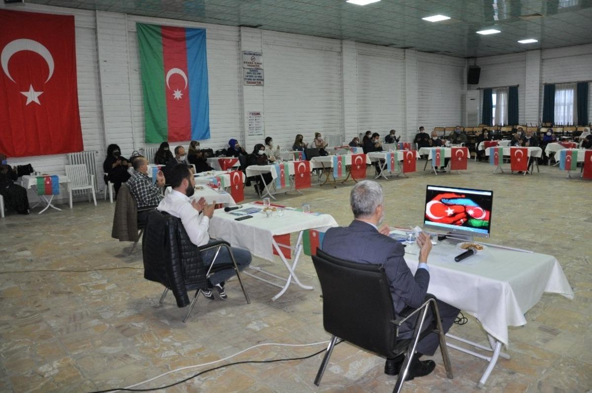 Belediye Meclisi, Azerbaycanlı T&uuml;rkleri misafir etti