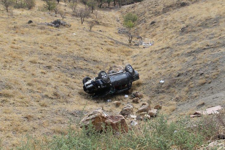 Elazığ’da araç şarampole uçtu: 1 yaralı G4