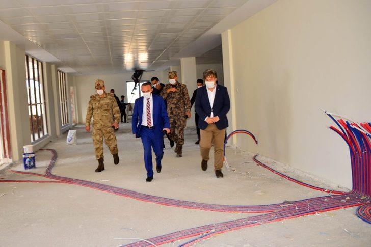 Vali Hüseyin Öner, Yalnızçam Kayak Merkezinde sezon hazırlıklarını yerinde inceledi G3