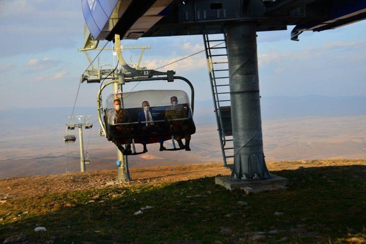 Vali Hüseyin Öner, Yalnızçam Kayak Merkezinde sezon hazırlıklarını yerinde inceledi G5