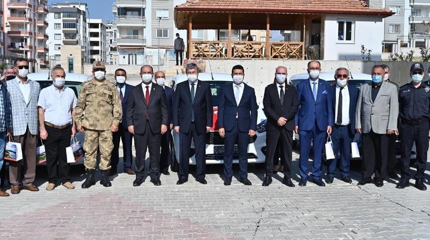 İş adamlarından Kadirli Emniyet M&uuml;d&uuml;rl&uuml;ğ&uuml;&rsquo;ne yeni 4 ara&ccedil;