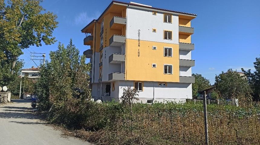 İnşaatın elektrik kabloları &ccedil;alındı