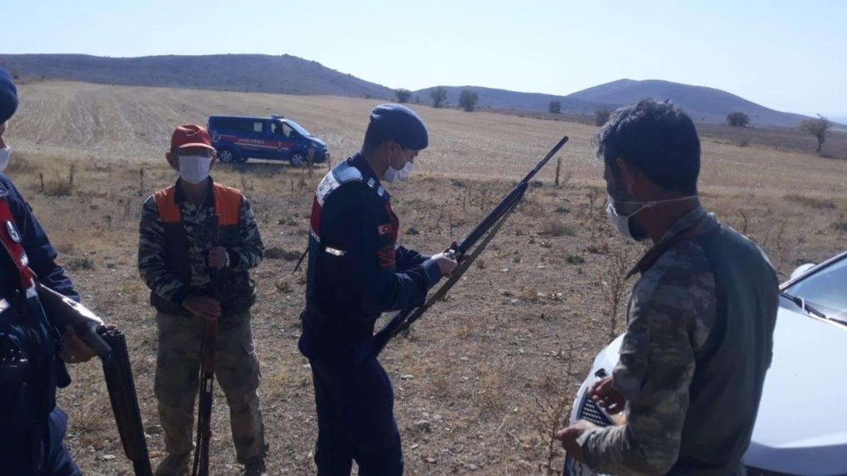 Ka&ccedil;ak avcılara su&ccedil;&uuml;st&uuml;