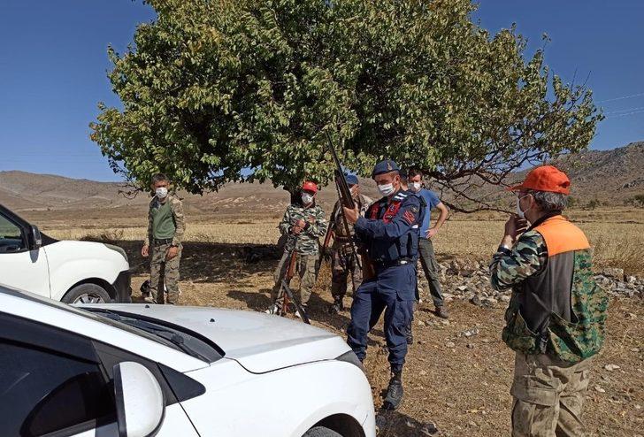 Kaçak avcılara suçüstü G4