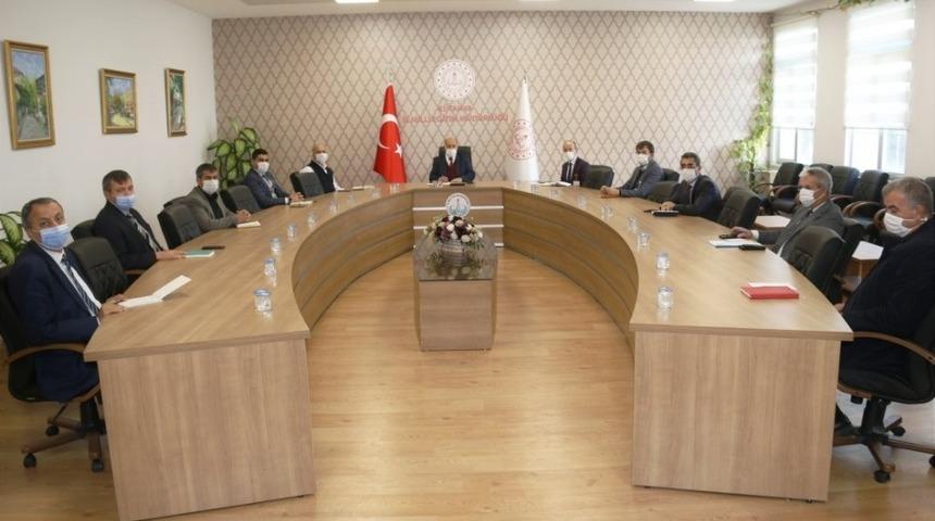 K&uuml;tahya&rsquo;da y&uuml;z y&uuml;ze ve genel eğitim &ouml;ğretim masaya yatırıldı