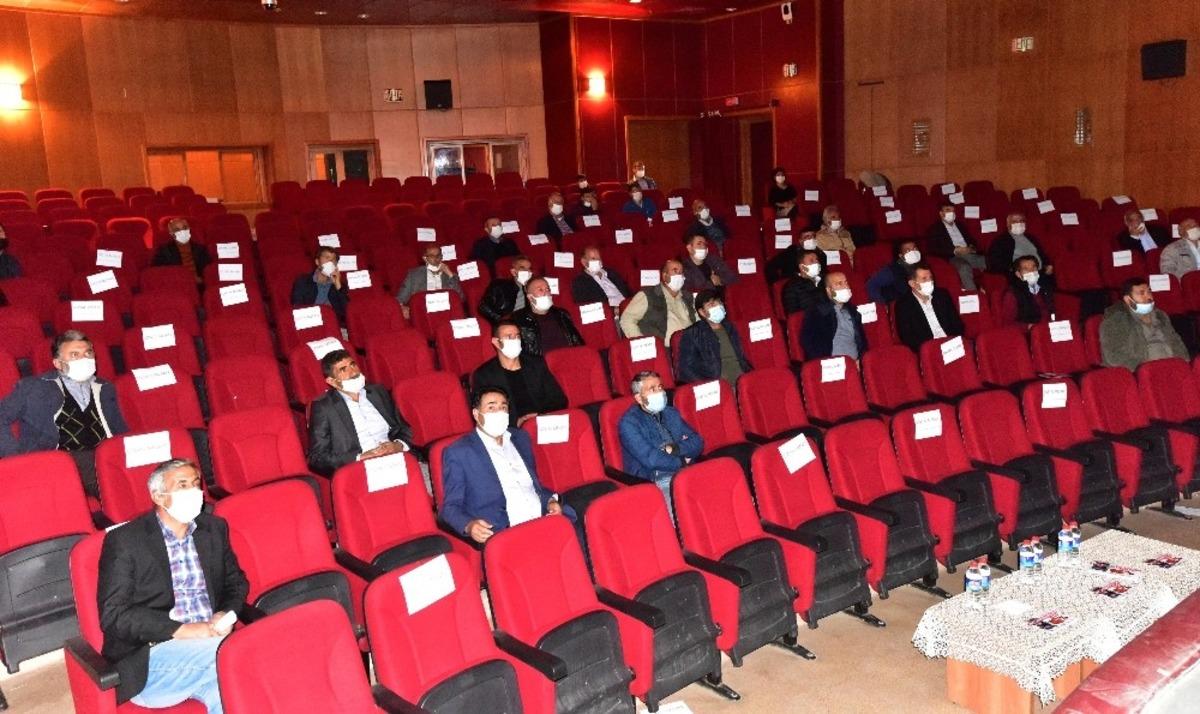 Ahlat&rsquo;ta y&uuml;zde 50 hibe destekle elma bah&ccedil;eleri kurulacak
