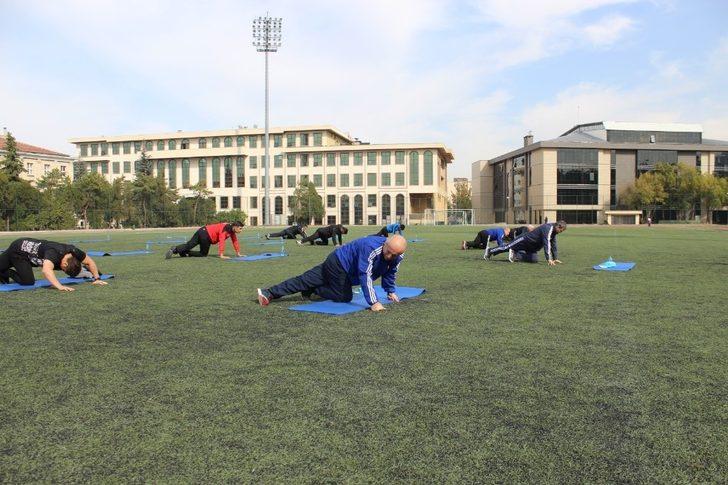 Gazi Üniversitesi’nde Rektör Yıldız eşliğinde Fiziksel Aktivite Programı G2