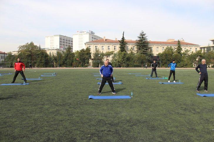 Gazi Üniversitesi’nde Rektör Yıldız eşliğinde Fiziksel Aktivite Programı G5
