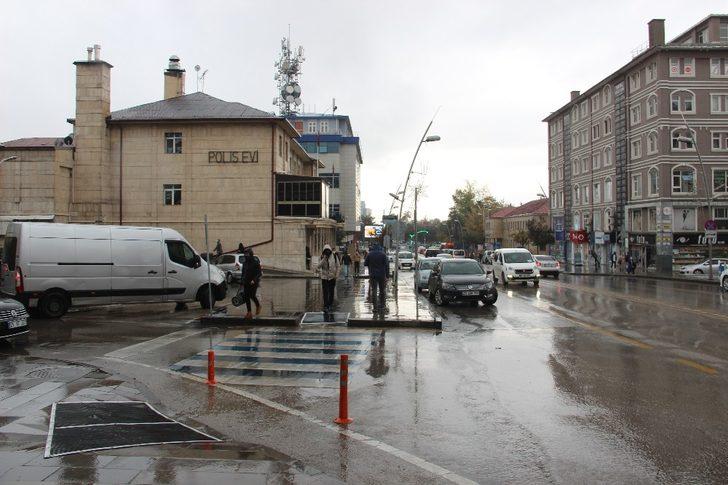 Erzurum’da sağanak yağmur etkisini sürdürüyor G4