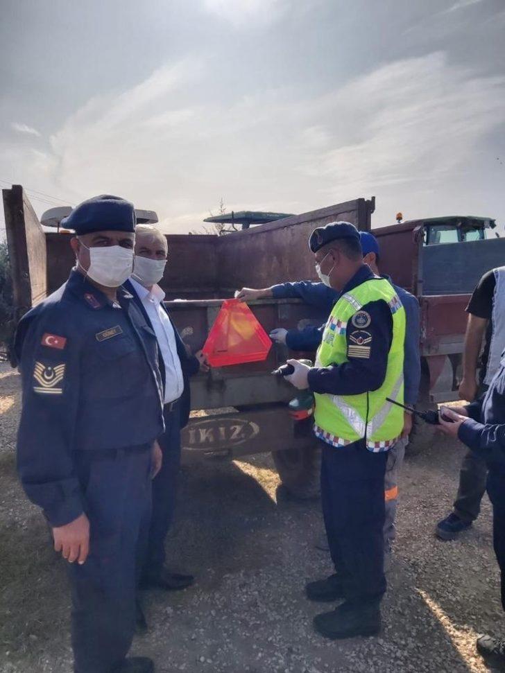 Adana’da emniyet kemeri takmayan sürücülere para cezası G2