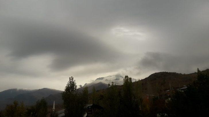 Sivas’a mevsimin ilk karı yağdı G3