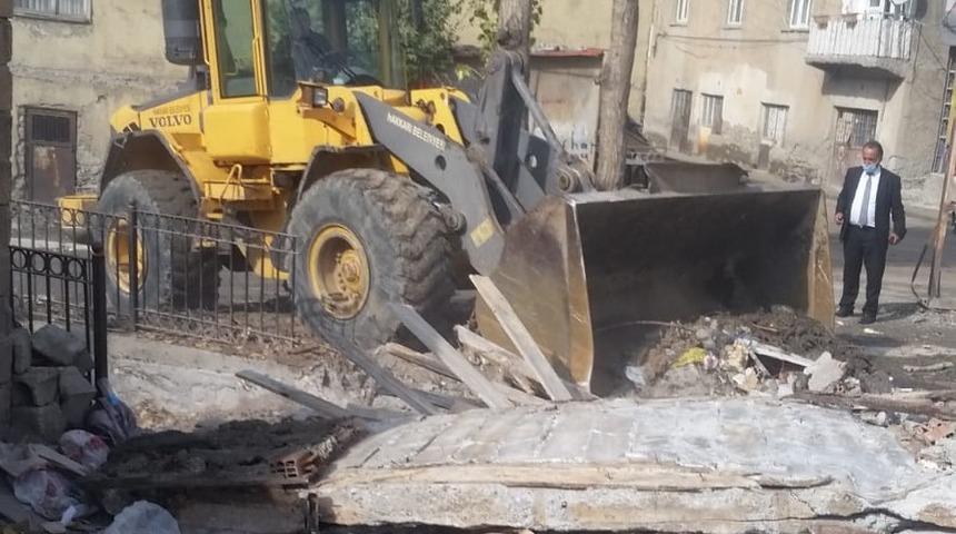 Hakkari’de 6 baraka kaldırıldı