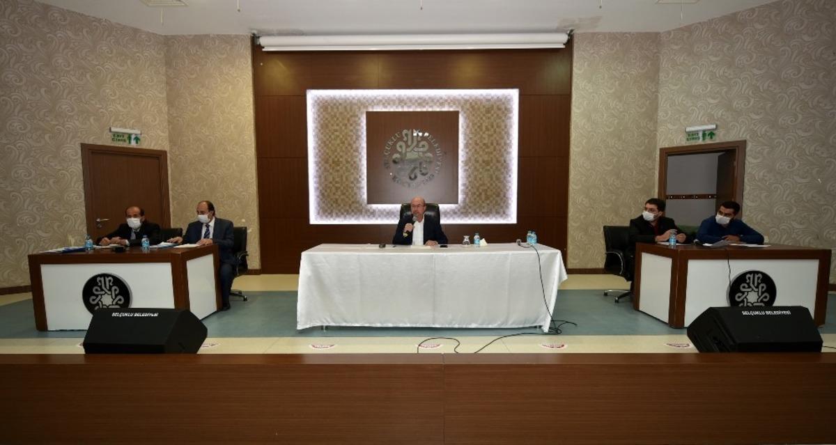 Başkan Pekyatırmacı: &ldquo;Kalbimiz İzmirli vatandaşlarımızla birlikte atıyor&rdquo;