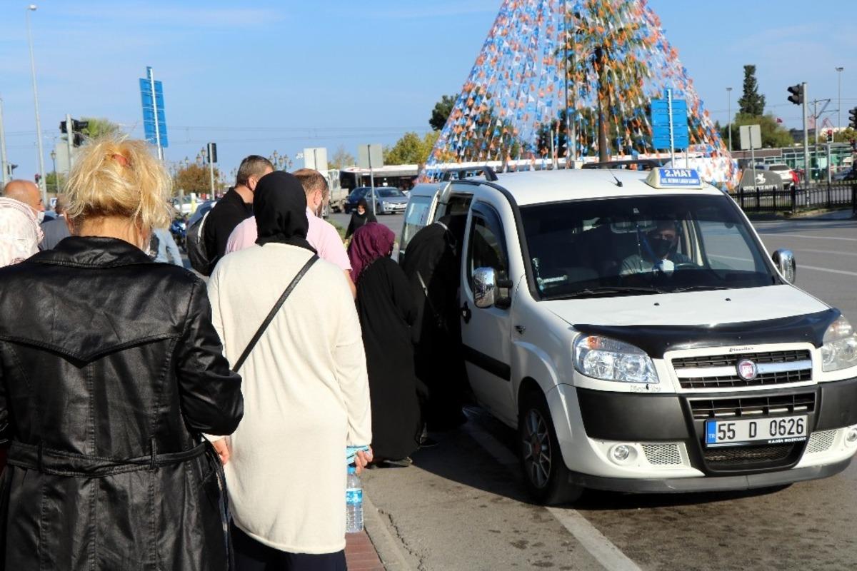 Pandemi dolmuş&ccedil;uları da vurdu
