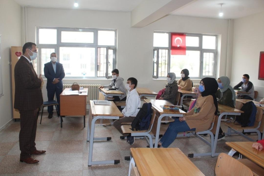 Kahta&rsquo;da y&uuml;z y&uuml;ze eğitimde &uuml;&ccedil;&uuml;nc&uuml; aşama başladı