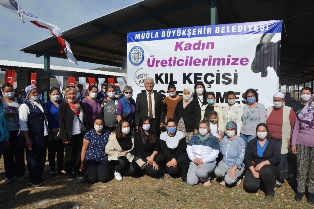 B&uuml;y&uuml;kşehir Ortaca&rsquo;da kıl ke&ccedil;isi dağıttı