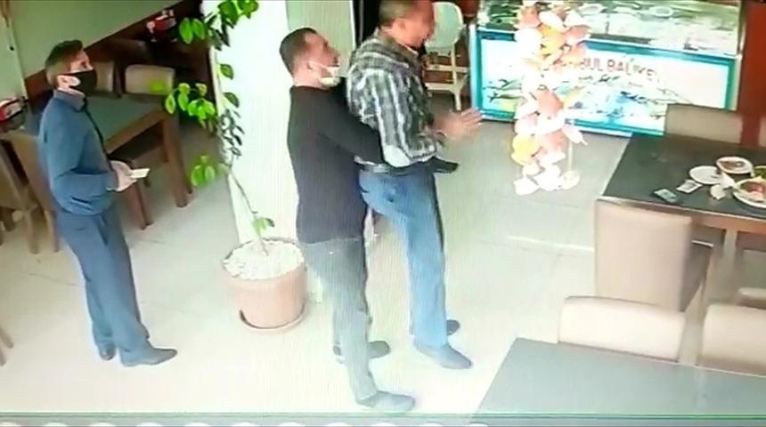 Nefes borusuna balık kaçan müşteriyi böyle kurtardı