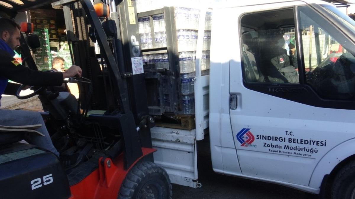 Sındırgı depremde zarar g&ouml;ren İzmir&rsquo;in yanında