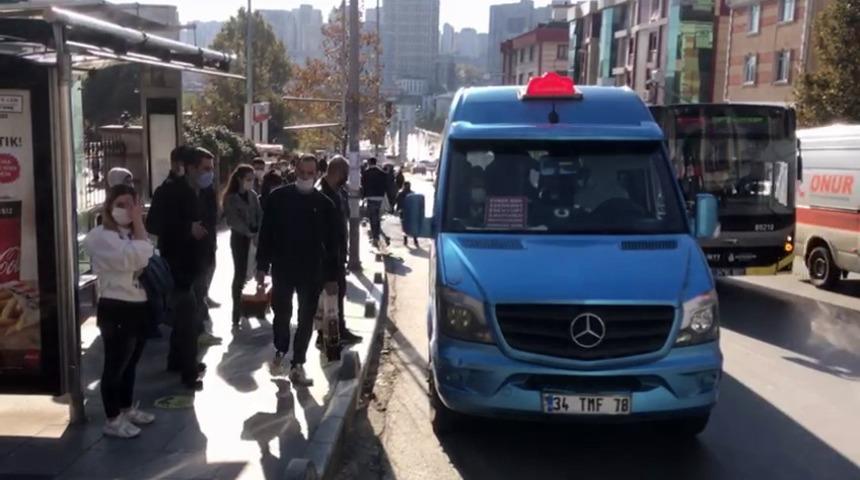 Sosyal mesafesiz yolculuk polise takıldı! 