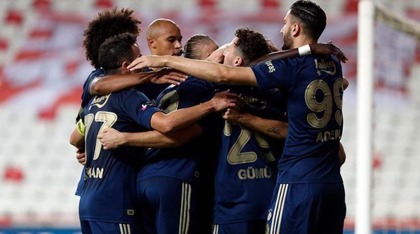 Fenerbahçe'de futbolcular sakinliğiyle dikkat çekiyor