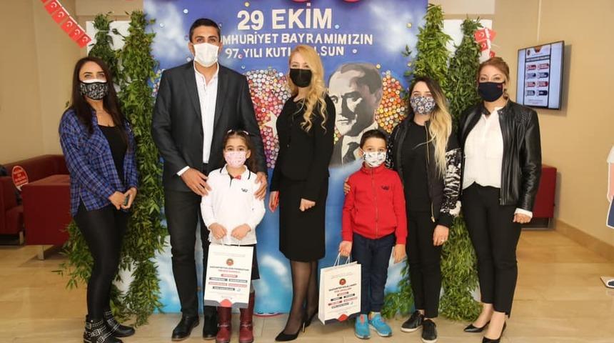 GKV&rsquo;li minik ressamlar &ouml;d&uuml;llendirildi