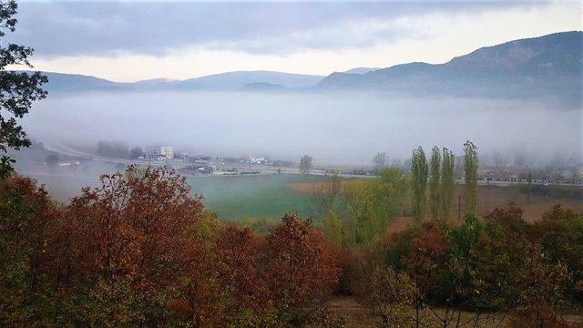 Reşadiye sis örtüsü ile kaplandı