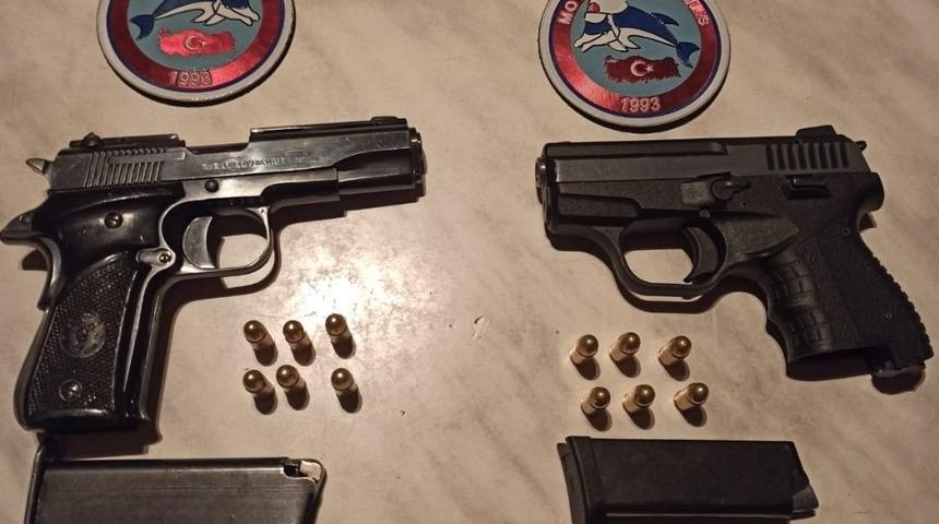 Elazığ&rsquo;da &ccedil;eşitli su&ccedil;lardan aranan 12 ş&uuml;pheli tutuklandı