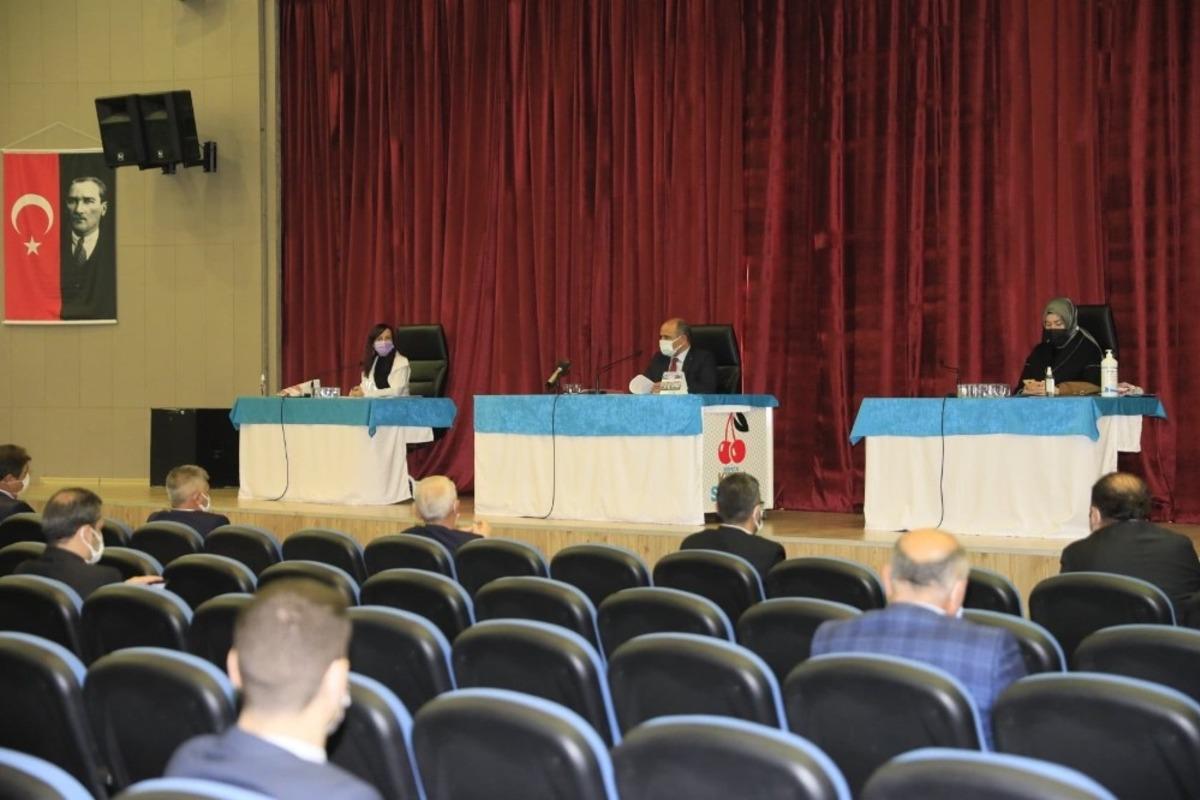 D&uuml;ğ&uuml;n salonlarına y&uuml;zde 50 indirim kararı