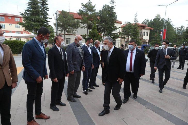 Vali Ayyıldız’dan Beylikova’ya ziyaret G2