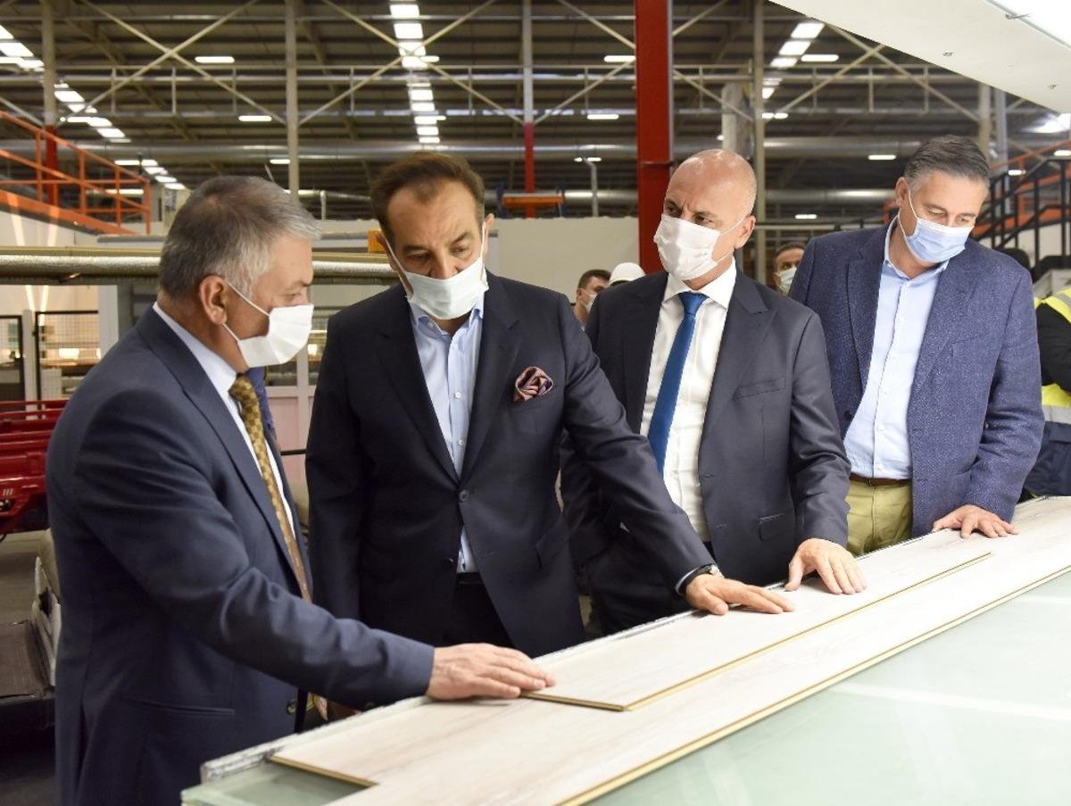Vali Ersin Yazıcı, OSB firmalarının faaliyetleri hakkında bilgi aldı