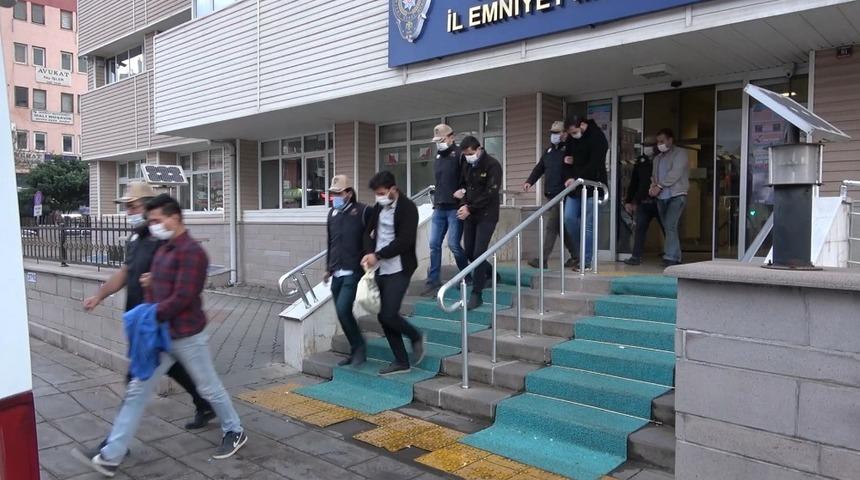 FET&Ouml;&rsquo;den g&ouml;zaltına alınan 7 asker etkin pişmanlık yasasından faydalandı