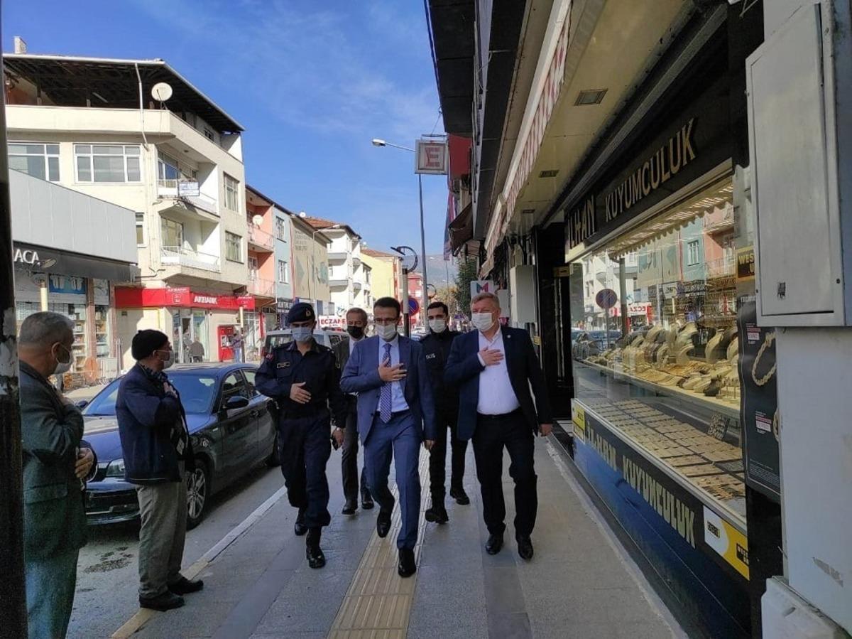 Osmancık&rsquo;ta koronavir&uuml;s denetimleri s&uuml;r&uuml;yor