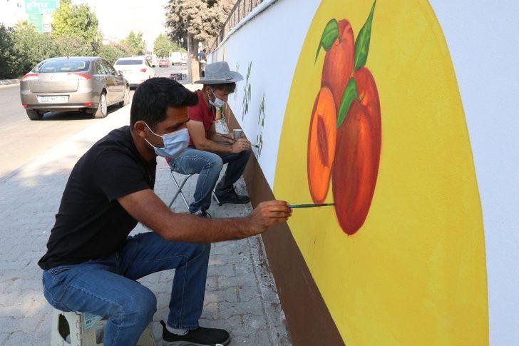 Mersin Hal Kompleksinin duvarları renkleniyor G2