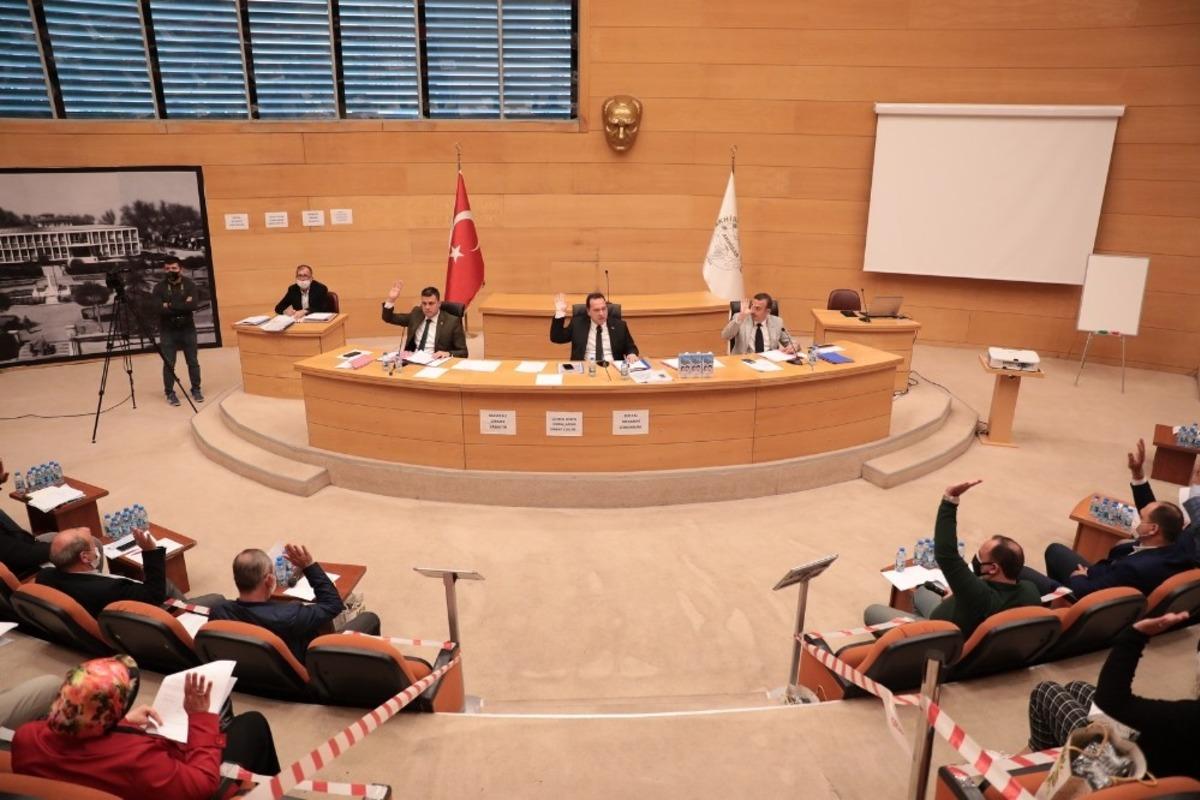 Başkan Dutlulu: "Akhisar&rsquo;da 30-40 yıllık evlerin hepsinin incelenmesi lazım"