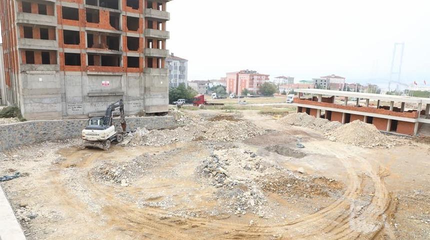 Diliskelesi halı saha ve sosyal tesis inşaatı başladı