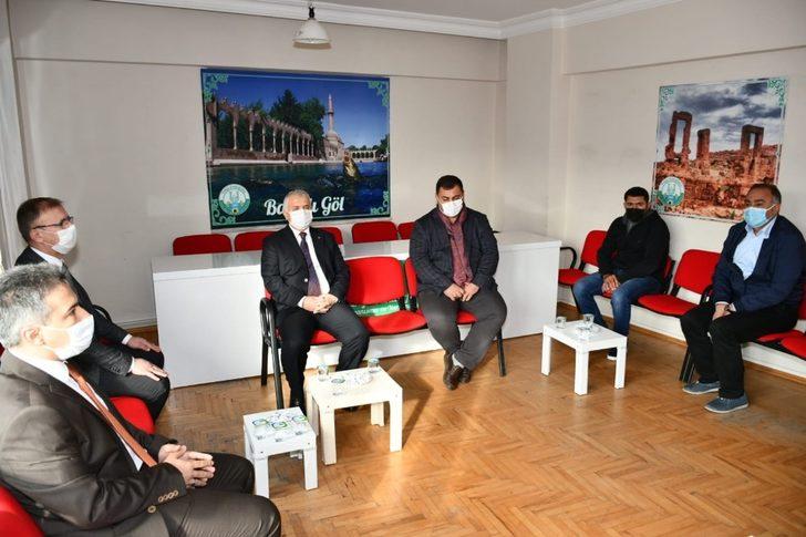 Vali Yıldırım’dan Trakya Şanlıurfalılar Derneği’ne taziye ziyareti G3