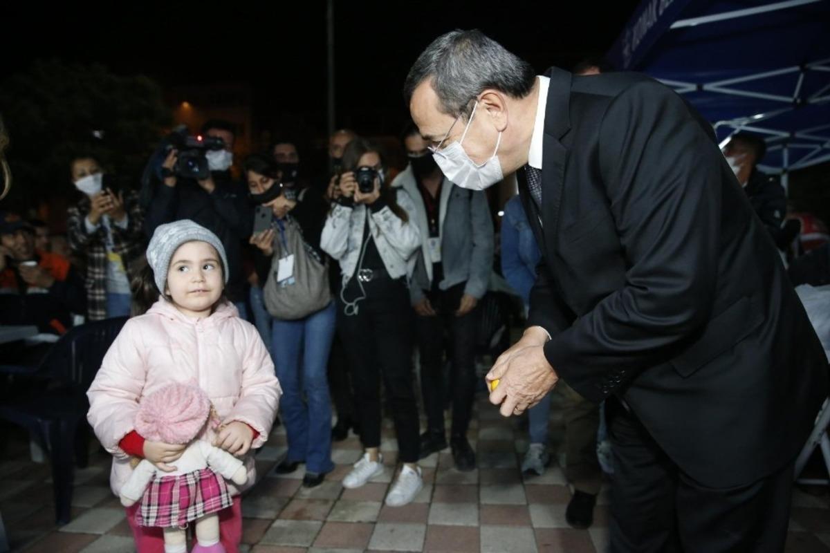 Başkan Abd&uuml;l Batur&rsquo;dan kira Kampanyasına 10 bin lira bağış