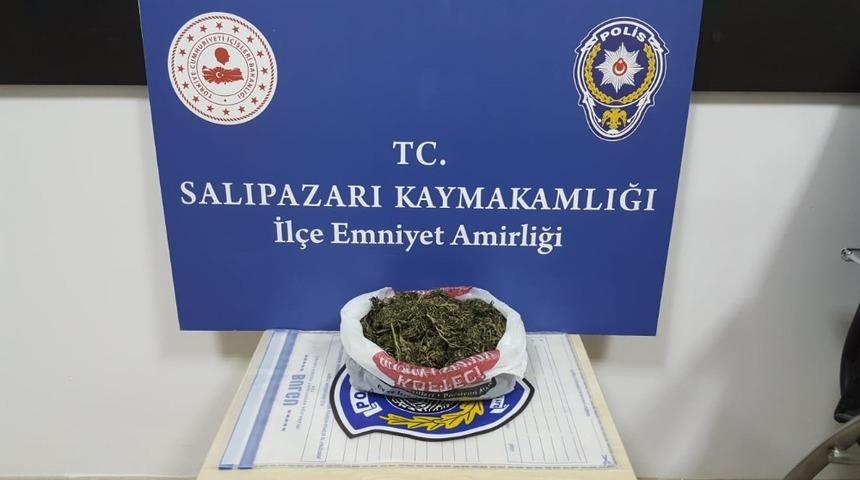 Salıpazarı&rsquo;nda narkotik operasyonu