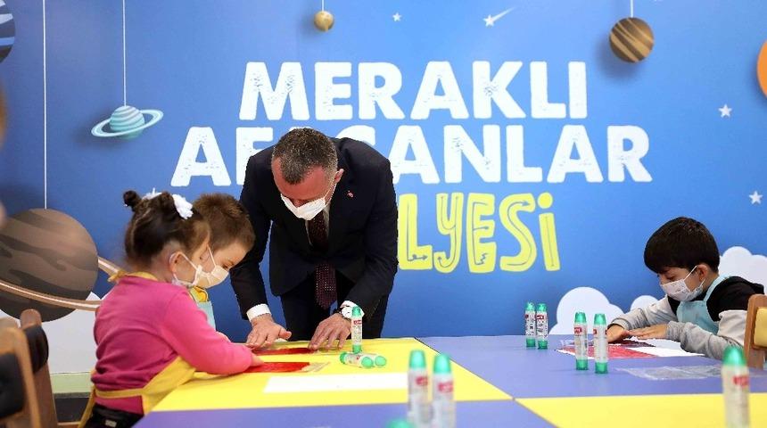 Kocaeli&rsquo;nin yeni nesli h&uuml;nerlerini kodlayarak g&ouml;sterecek