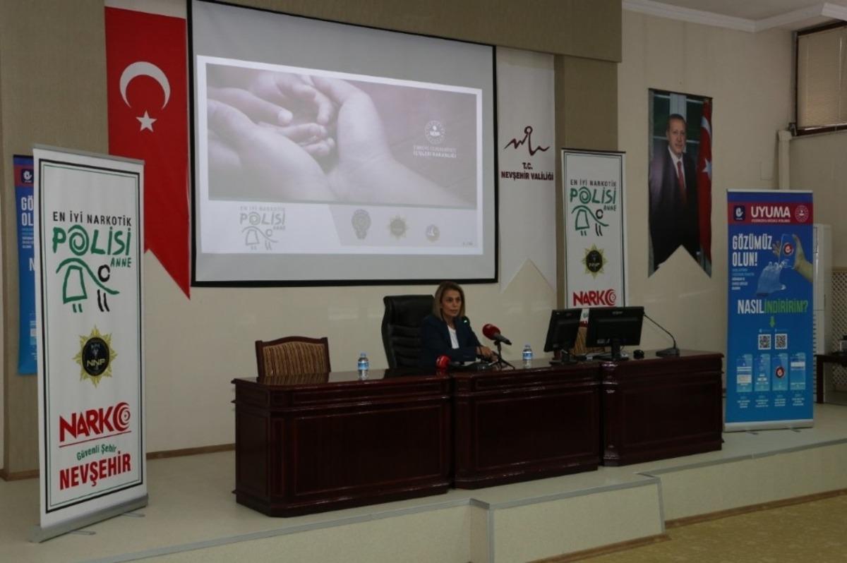 Nevşehir&rsquo;de &lsquo;En İyi Narkotik Polisi: Anne&rsquo; kampanyası başladı