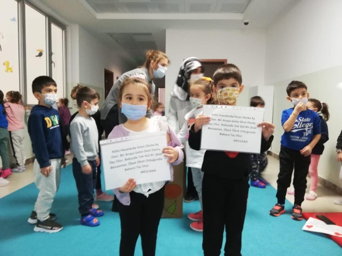 Kendileri k&uuml;&ccedil;&uuml;k y&uuml;r&uuml;kleri b&uuml;y&uuml;k