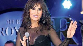 Kıbrıs'ta Ayşegül Aldinç rüzgarı