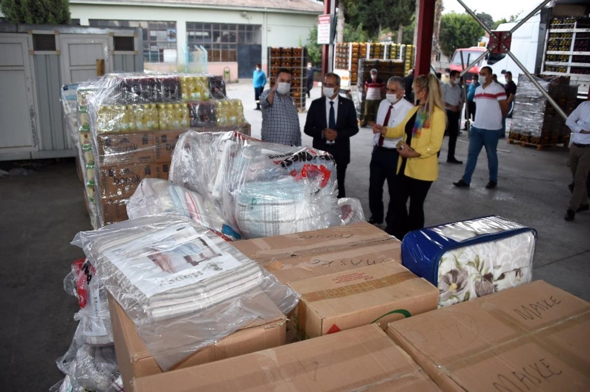 Tarsus&rsquo;tan İzmir&rsquo;e 6 tır yardım malzemesi g&ouml;nderildi