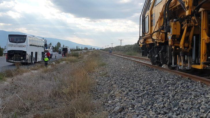 Otobüs kazasında zarar gören demiryolu onarıldı G1