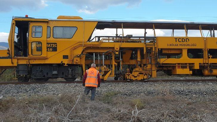 Otobüs kazasında zarar gören demiryolu onarıldı G4